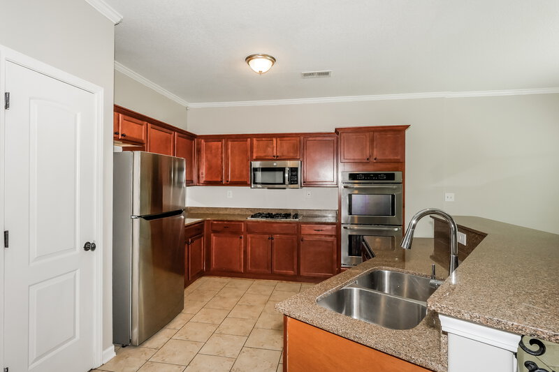 2,120/Mo, 170 Misty Fields Rd Oakland, TN 38060 Kitchen View