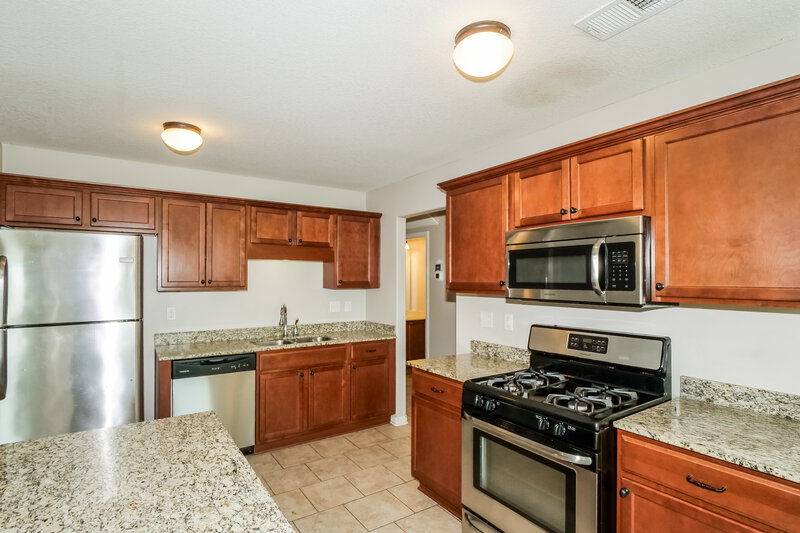 1,700/Mo, 40 Willow Springs Dr Oakland, TN 38060 Kitchen View