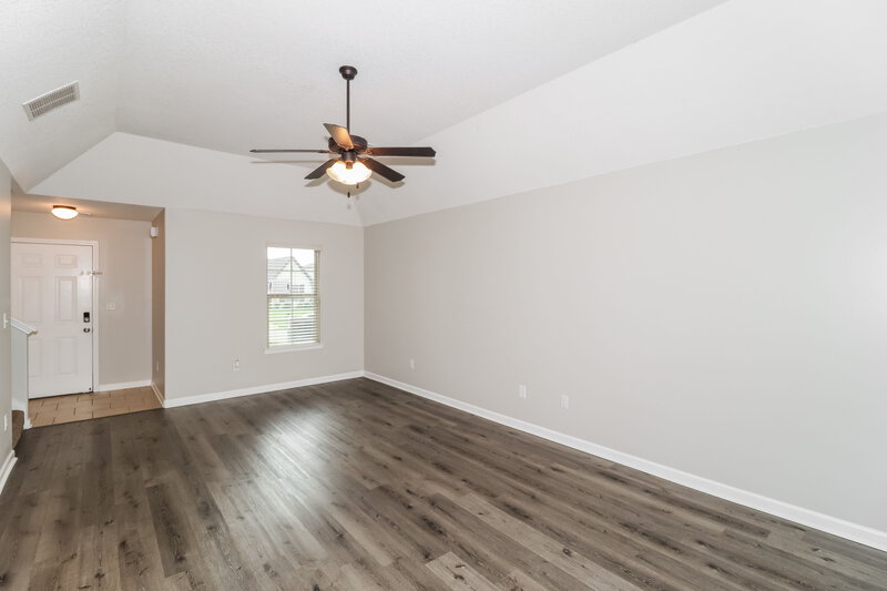 2,770/Mo, 65 Willow Springs Dr Oakland, TN 38060 Living Room View 2