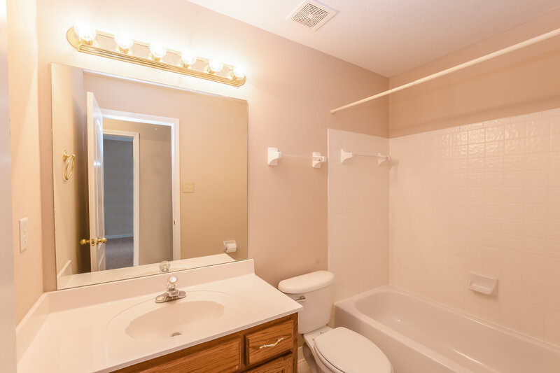 1,785/Mo, 1463 Far Dr Cordova, TN 38016 Bathroom View