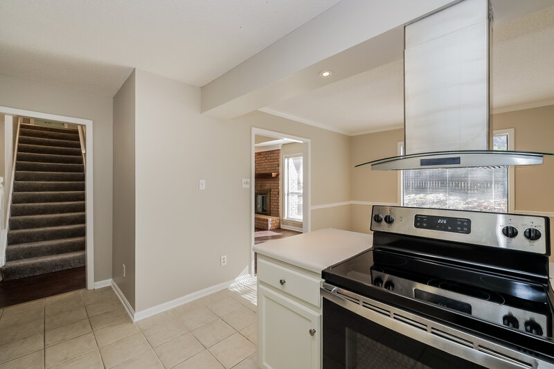 2,800/Mo, 6601 Baird Cv Bartlett, TN 38135 Kitchen View 2