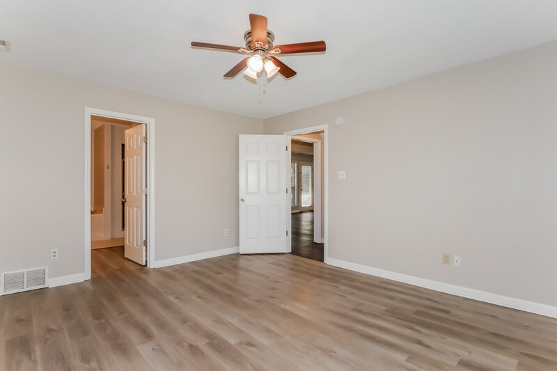 2,270/Mo, 6601 Baird Cv Bartlett, TN 38135 Main Bedroom View