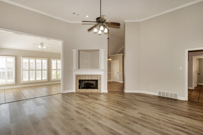 2,665/Mo, 1225 Havenwood Dr Cordova, TN 38018 Living Room View