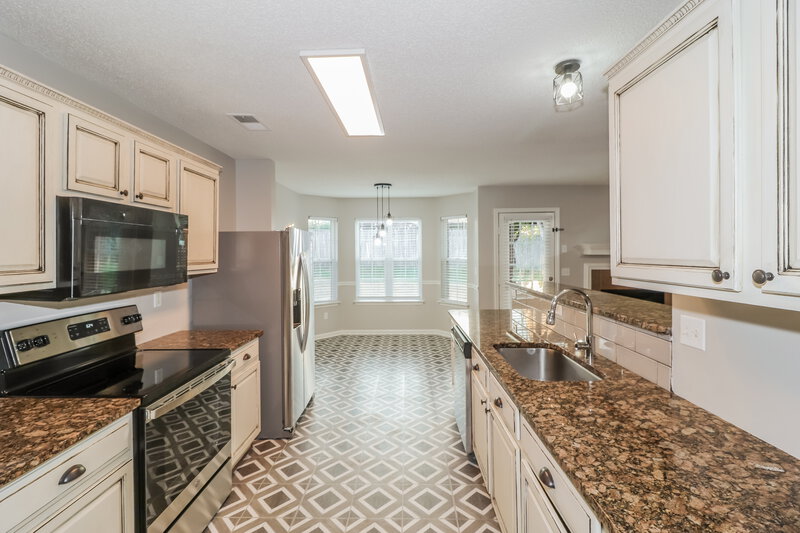 2,075/Mo, 7427 Fox Creek Dr Olive Branch, MS 38654 Kitchen View