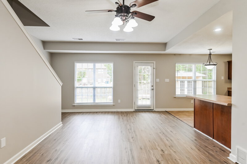 1,790/Mo, 7804 Keely Cv Olive Branch, MS 38654 Living Room View