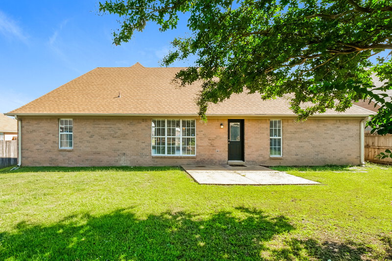2,375/Mo, 4455 Jonsey Ln Memphis, TN 38125 Rear View
