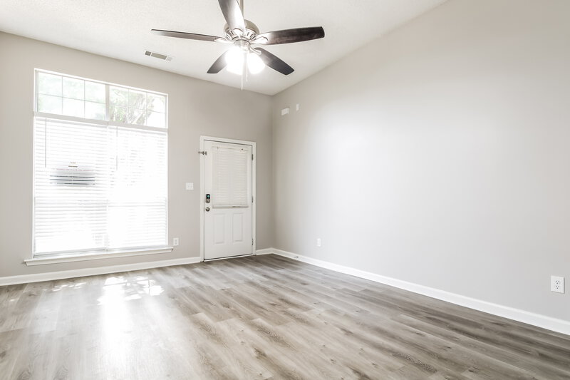 1,585/Mo, 6872 Mikayla Ln Cordova, TN 38018 Living Room View 2