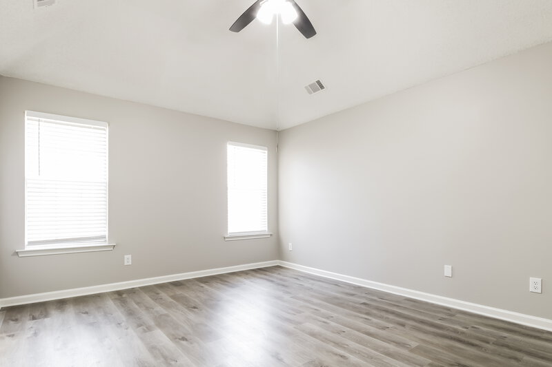 1,585/Mo, 6872 Mikayla Ln Cordova, TN 38018 Main Bedroom View