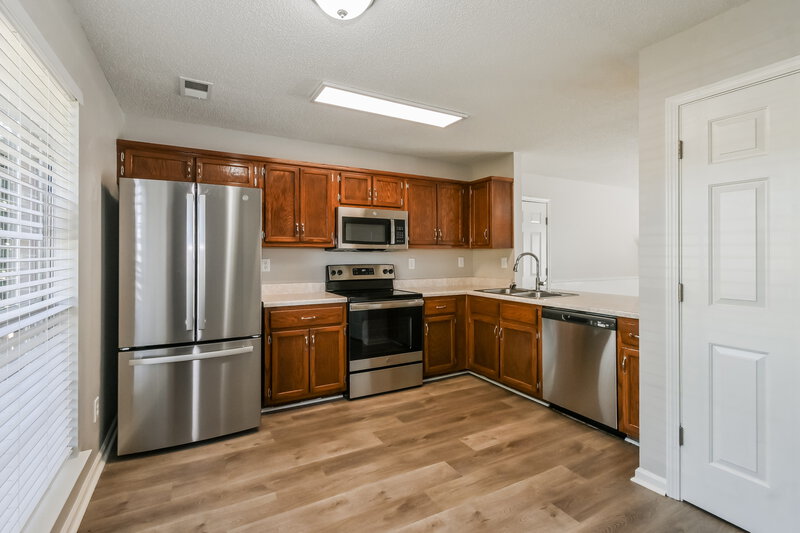 1,655/Mo, 6422 Manchester Dr Horn Lake, MS 38637 Kitchen View 2