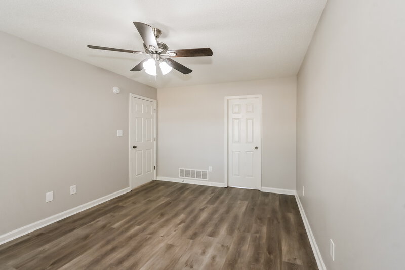 1,655/Mo, 6422 Manchester Dr Horn Lake, MS 38637 Main Bedroom View 2