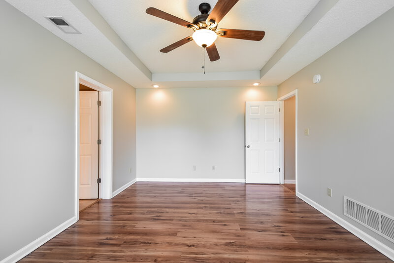 2,530/Mo, 1388 Big Ben N Hernando, MS 38632 Main Bedroom View 2