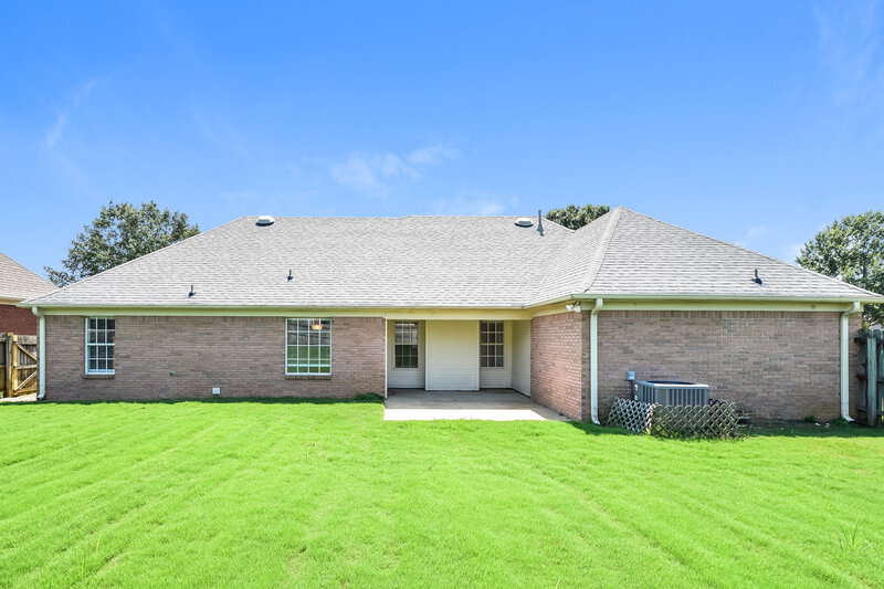 2,530/Mo, 1388 Big Ben N Hernando, MS 38632 Rear View