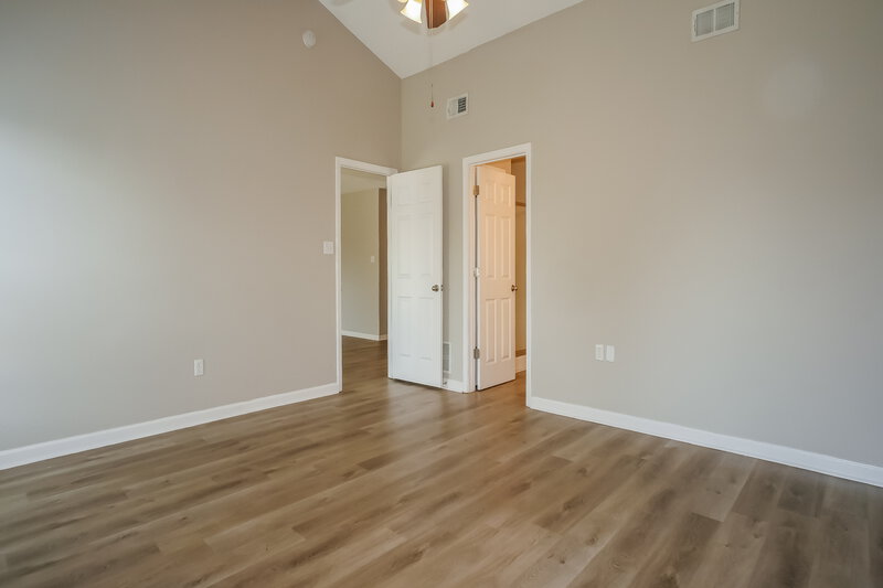 1,860/Mo, 8169 Manhatten Dr Southaven, MS 38671 Main Bedroom View 2