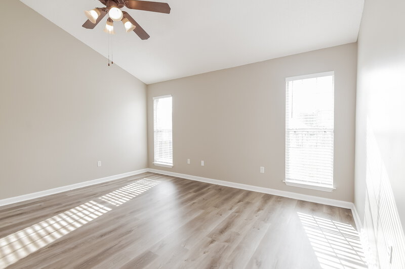 2,660/Mo, 8169 Manhatten Dr Southaven, MS 38671 Main Bedroom View 2