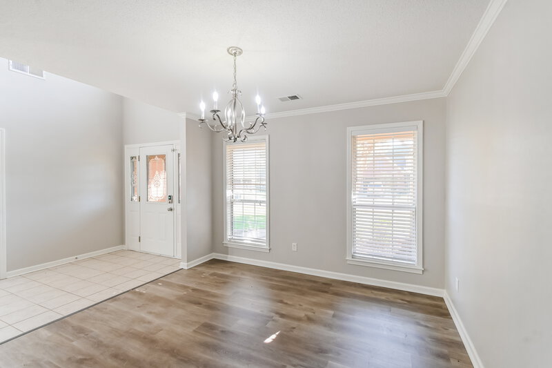 1,995/Mo, 2439 Della St Hernando, MS 38632 Dining Room View 2