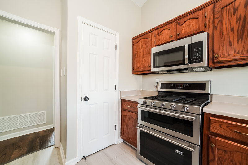 1,665/Mo, 6647 Kentbrook Dr Horn Lake, MS 38637 Kitchen View