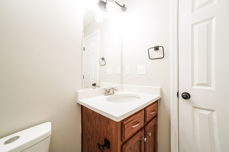 1,665/Mo, 6647 Kentbrook Dr Horn Lake, MS 38637 Powder Room View