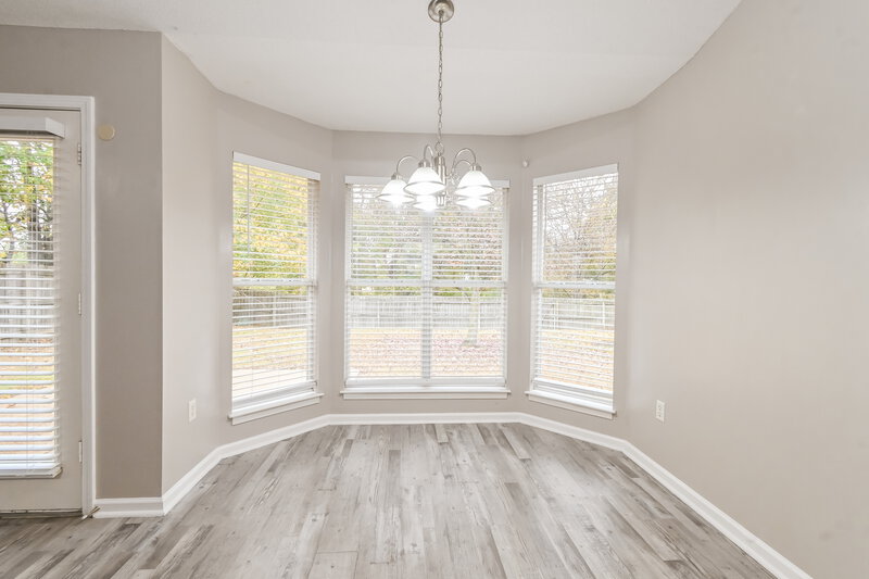 1,735/Mo, 7792 Sarah Ann Dr S Southaven, MS 38671 Dining Room View