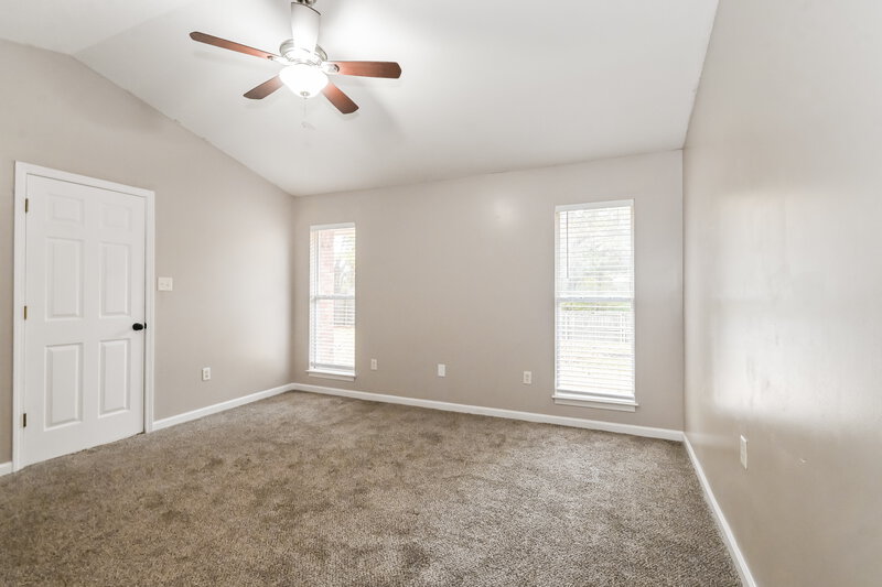 1,735/Mo, 7792 Sarah Ann Dr S Southaven, MS 38671 Main Bedroom View