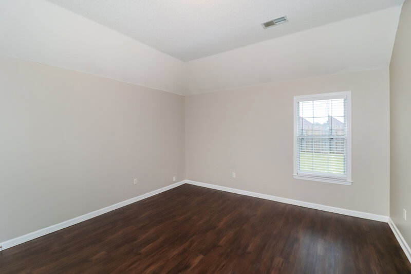 1,885/Mo, 13086 Braybourne Pkwy Olive Branch, MS 38654 Bedroom View 2