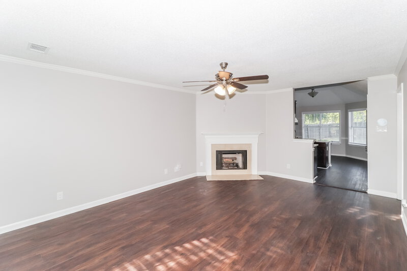 1,615/Mo, 15 Oak Lake Cv Oakland, TN 38060 Living Room View