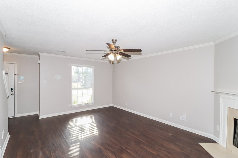 1,615/Mo, 15 Oak Lake Cv Oakland, TN 38060 Living Room View 2