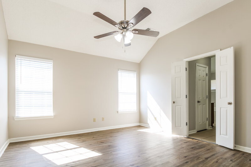 2,490/Mo, 7687 Cassidy Dr Walls, MS 38680 Main Bedroom View