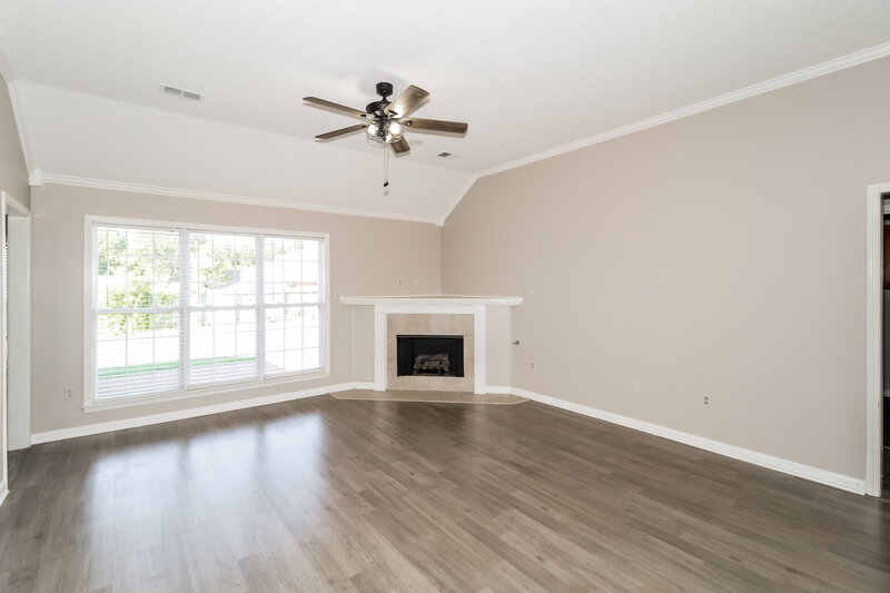 2,105/Mo, 6138 English Ivy N Olive Branch, MS 38654 Living Room View