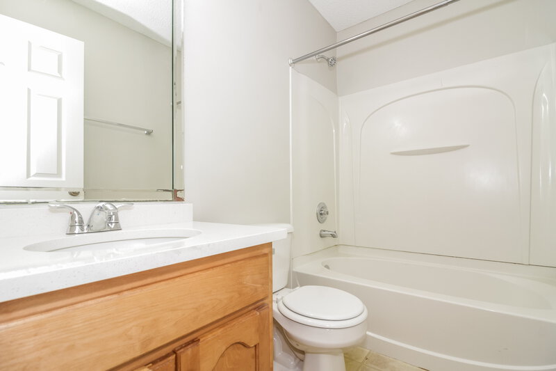 2,510/Mo, 9812 Southern Oak Way Olive Branch, MS 38654 Bathroom View