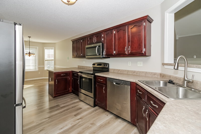 2,930/Mo, 4845 Shadow Pine Cv Bartlett, TN 38002 Kitchen View