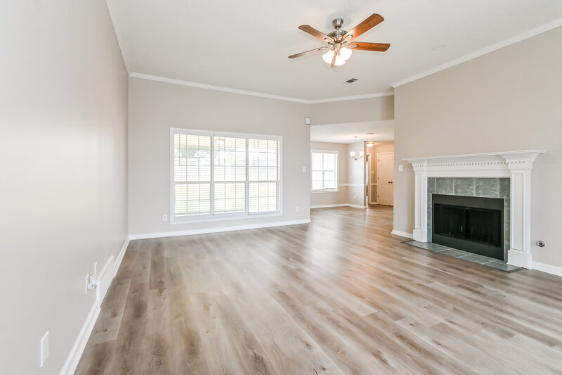 2,020/Mo, 4955 Ultima Cv Memphis, TN 38125 Living Room View