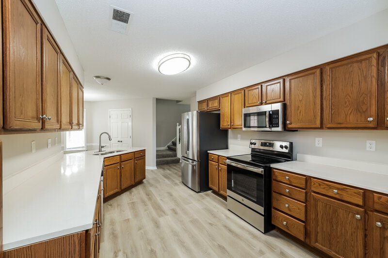 1,935/Mo, 6150 Woodstock View Dr Millington, TN 38053 Kitchen View