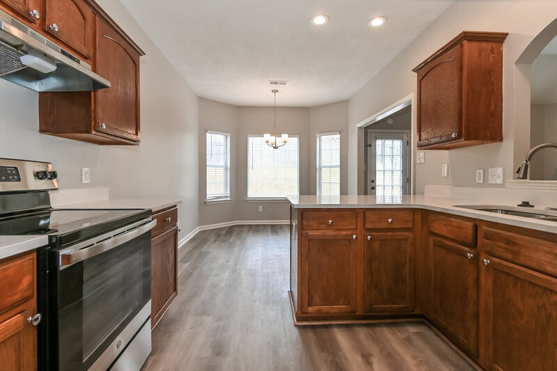 1,795/Mo, 10244 Green Moss Dr N Cordova, TN 38018 Kitchen View