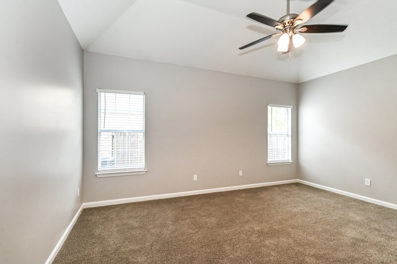 1,795/Mo, 10244 Green Moss Dr N Cordova, TN 38018 Main Bedroom View