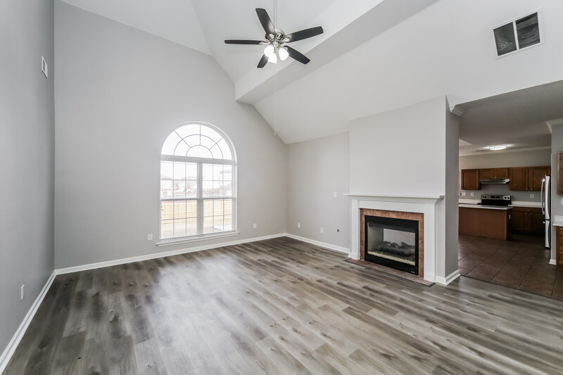2,450/Mo, 7204 Millers Glen Way Memphis, TN 38125 Living Room View