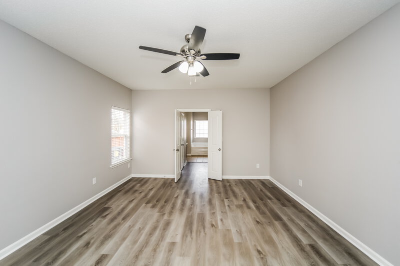 2,450/Mo, 7204 Millers Glen Way Memphis, TN 38125 Main Bedroom View 2