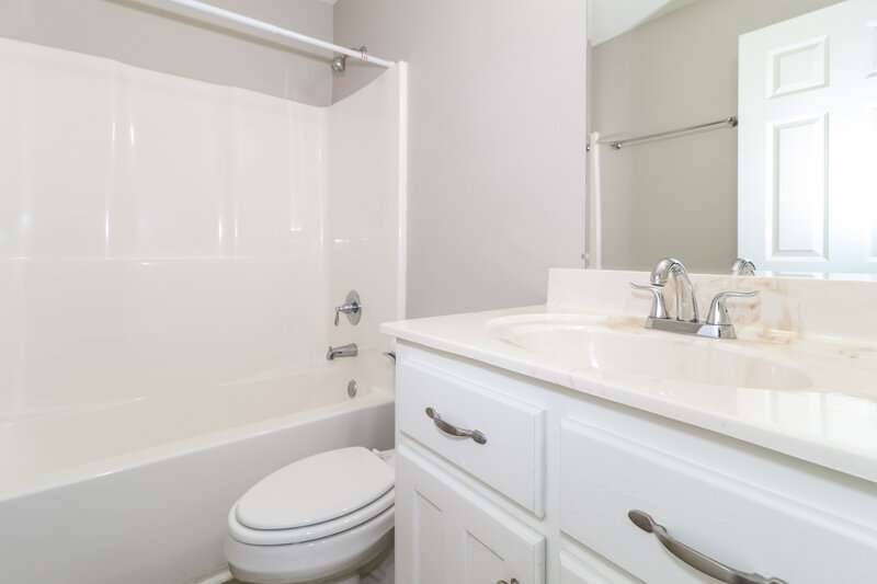 1,895/Mo, 10569 Rhapsody Cv Walls, MS 38680 Bathroom View