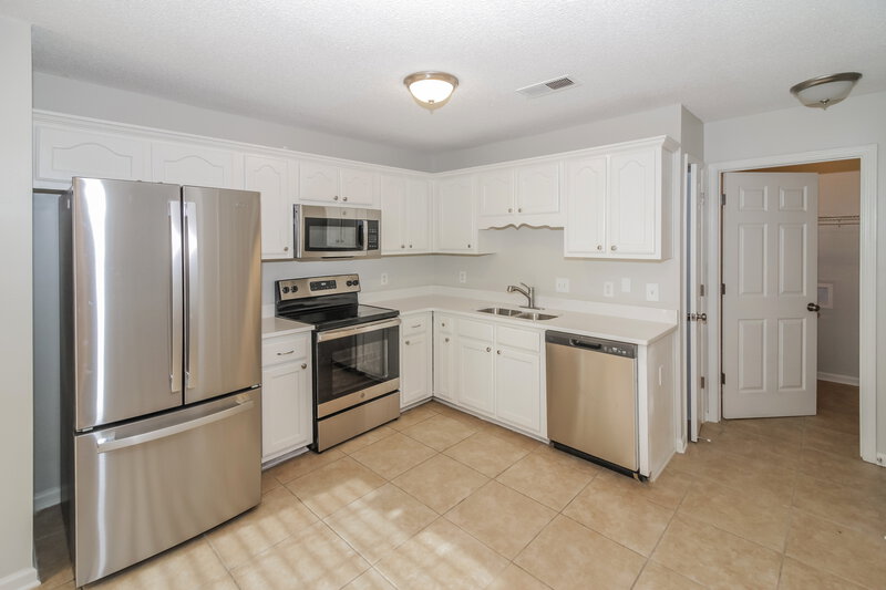 1,545/Mo, 1185 Breezy Valley Dr Cordova, TN 38018 Kitchen View