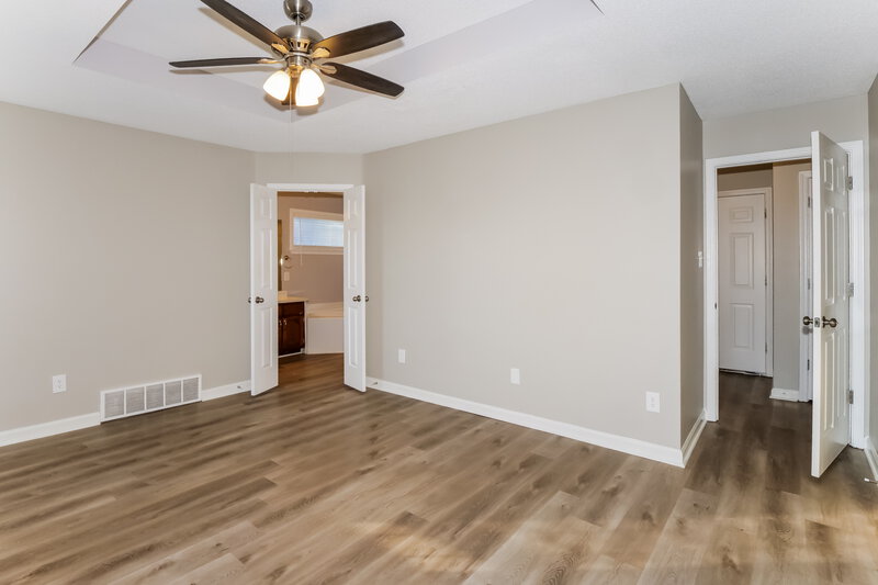 1,925/Mo, 2960 Woodland Ash Cv Lakeland, TN 38002 Main Bedroom View 2