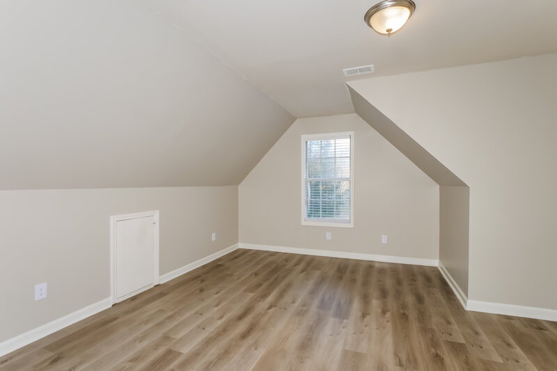 1,925/Mo, 2960 Woodland Ash Cv Lakeland, TN 38002 Loft View