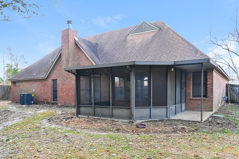 1,880/Mo, 4430 Highgrove Dr Memphis, TN 38125 Rear View