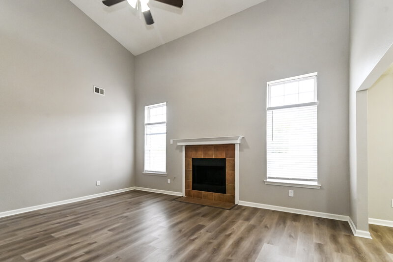 1,870/Mo, 7412 Hunters Horn Dr Olive Branch, MS 38654 Living Room View