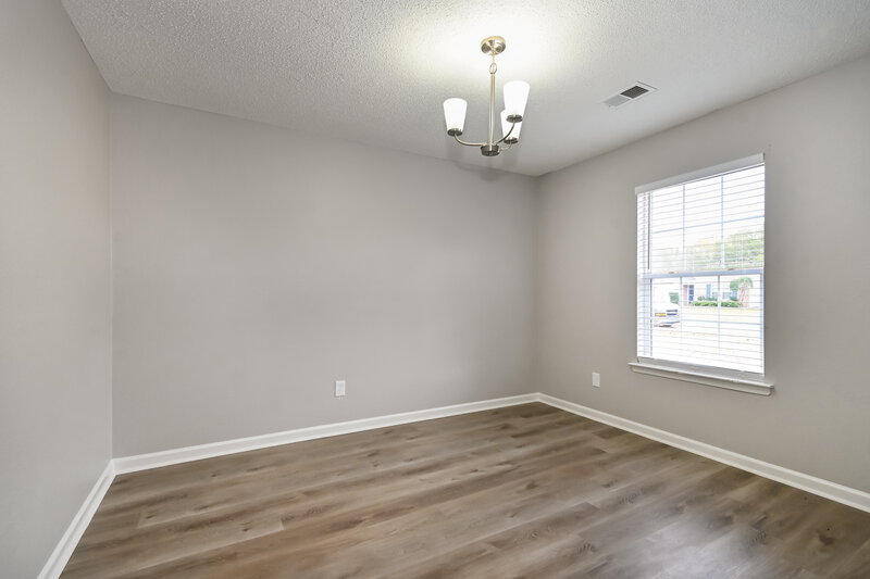 1,870/Mo, 7412 Hunters Horn Dr Olive Branch, MS 38654 Family Room View