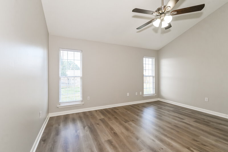 1,765/Mo, 1768 Cherry Creek Dr Southaven, MS 38671 Main Bedroom View 2