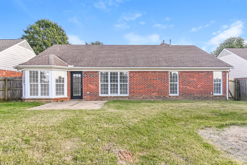 1,765/Mo, 1768 Cherry Creek Dr Southaven, MS 38671 Rear View