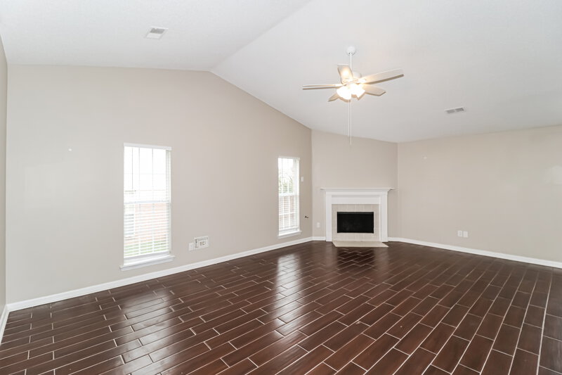 1,810/Mo, 13196 Sandbourne S Olive Branch, MS 38654 Living Room View