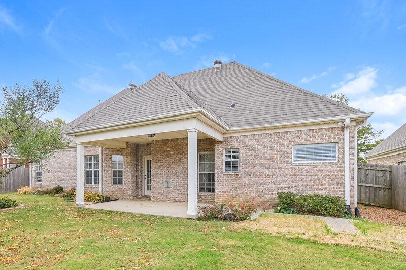 1,995/Mo, 3072 Roseleigh Dr Southaven, MS 38672 Rear View