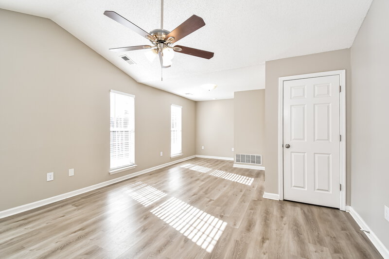 1,845/Mo, 764 Northwood West Cv Hernando, MS 38632 Main Bedroom View