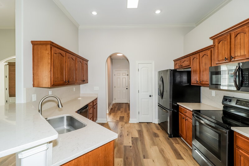 2,295/Mo, 2898 Ainsworth Ln Southaven, MS 38672 Kitchen View