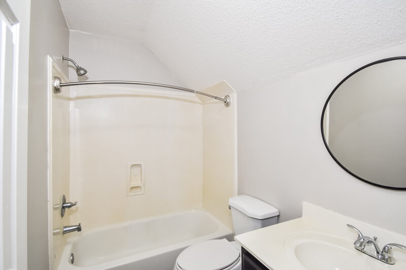 2,330/Mo, 7124 Lauren Ln Olive Branch, MS 38654 Bathroom View